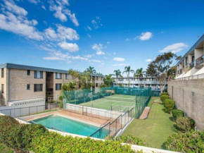 14 'THE DUNES', 38 MARINE DR - LARGE UNIT WITH POOL, TENNIS COURT AND DIRECTLY ACROSS FROM FINGAL, Fingal Bay